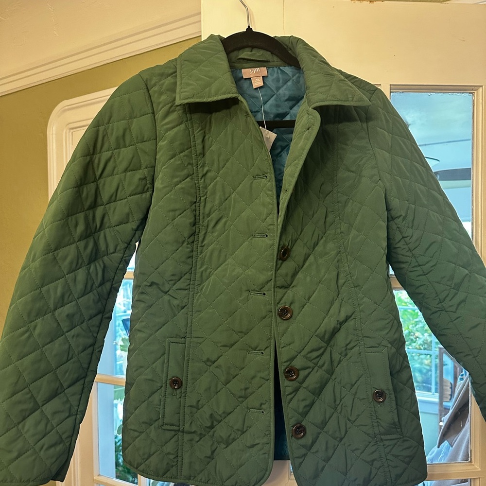 Green NWT J.Jill XS Diamond Quilted light jacket. Perfect condition. 😊